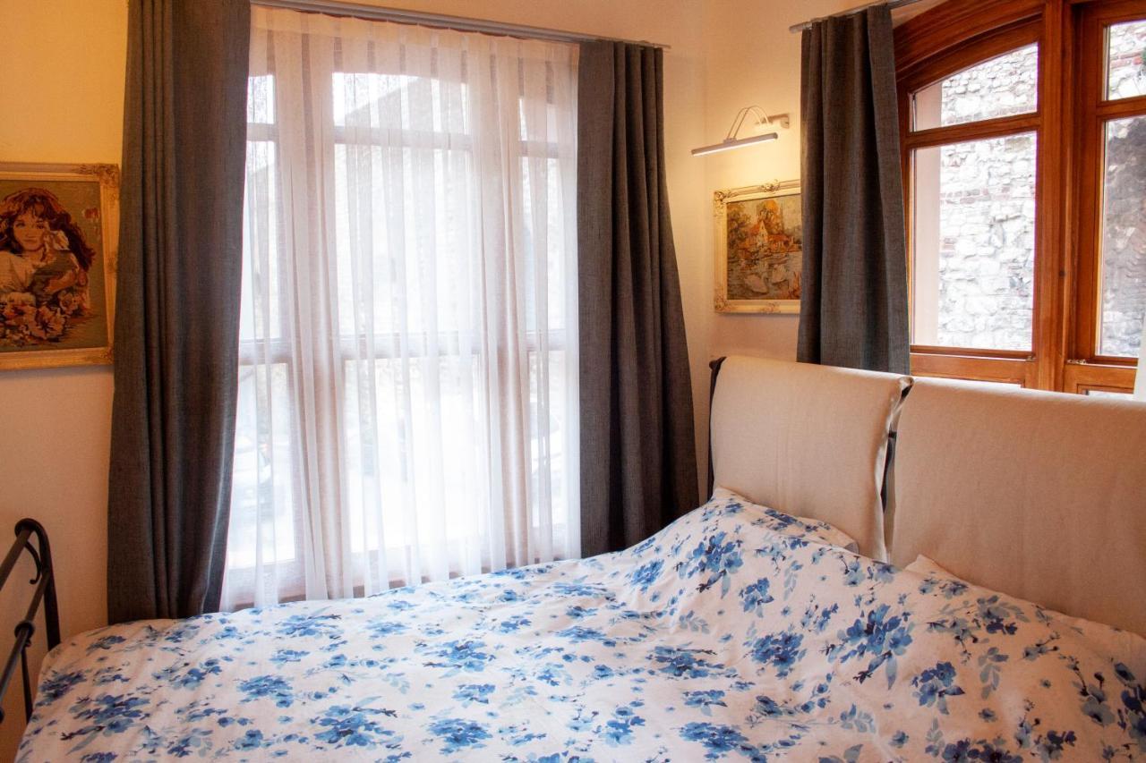 No 1 House By Valence Hotell Istanbul Exteriör bild